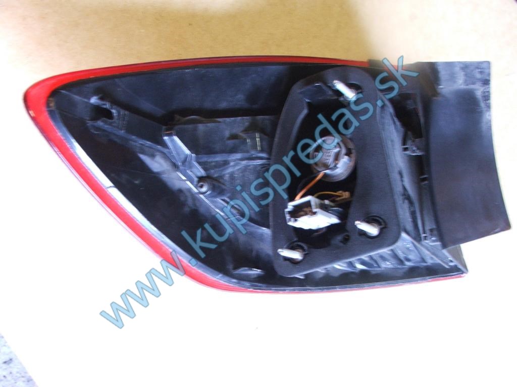 Zadné pravé LED svetlo FORD MONDEO KOMBI MK4